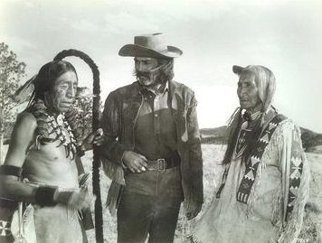 08-HenryFonda_with_Indians.jpg (25648 bytes)