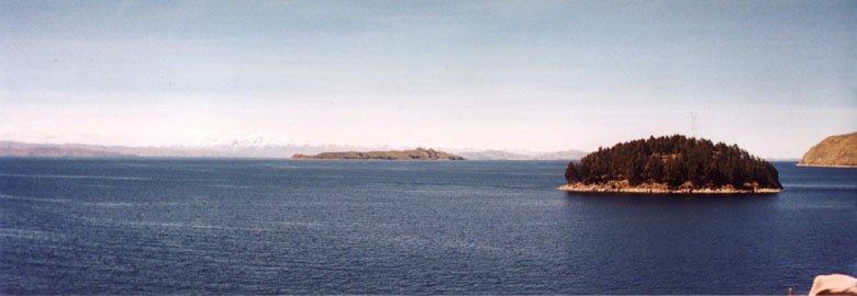 10LakeTiticaca_Moon_Island.JPG (32096 bytes)